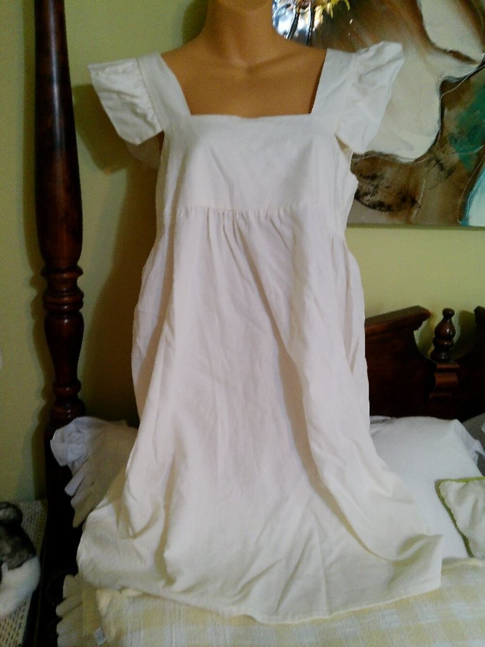 2 HEARTS BEIGE DRESS NWOT SIZE LARGE